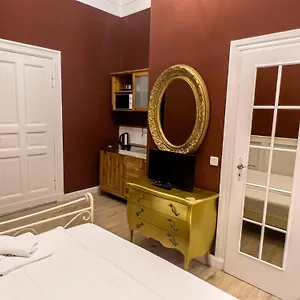 https://apartments-maison-am-olivaer-platz-berlin.find-berlin-hotels.com